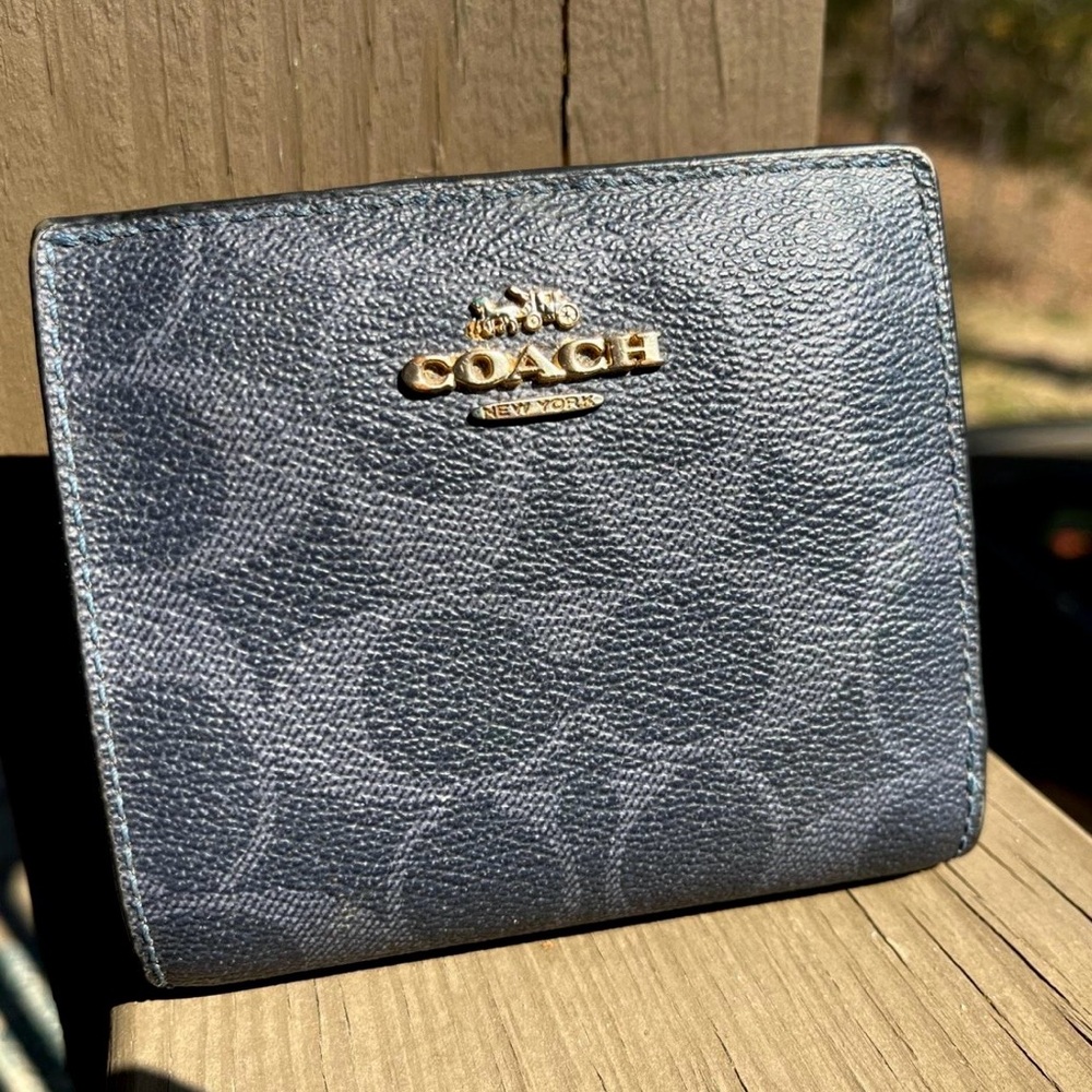 Coach Snap Wallet With Signature Logo Navy Color With Horse And Carriage Logo